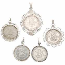 Lot van 5 zilveren Nederlandse munthangers - 835/1000.