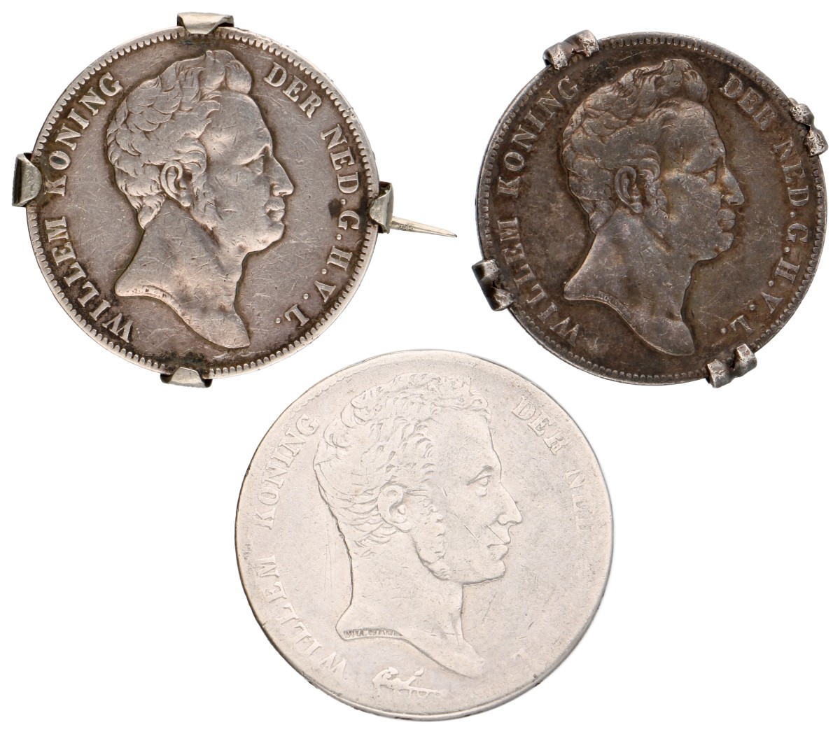 Goudwisselkantoor auction: Lot (3) 1 Gulden (- met speld). Willem I. 1819-40. Gemiddeld Zeer Fraai.