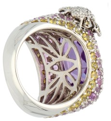18K Witgouden cocktail ring met bijtjes bezet met ca. 10.81 ct. amethist en paarse en gele saffier