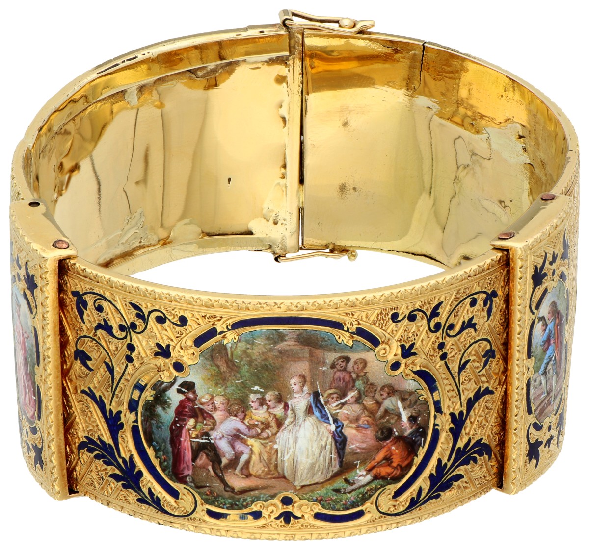 Franse antieke geëmailleerde 18K geelgouden armband met geschilderde voorstelling in de stijl van de 18e eeuw