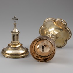 Ciborie, Karel Nicolaas zur Mühlen / Jos Jonkergouw, 's-Hertogenbosch 1919, 14 kt goud / zilver.