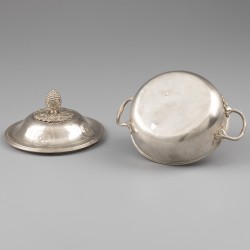 Ecuelle met deksel, Parijs 1785, zilver.