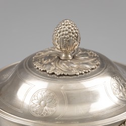 Ecuelle met deksel, Parijs 1785, zilver.