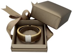 Leo Pizzo 18K bicolor gouden flexibele cuf armband bezet met ca. 1.80 ct. diamant.