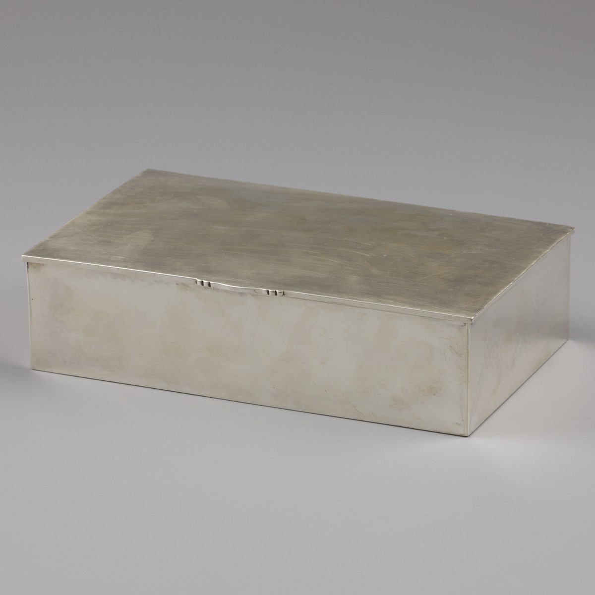 Goudwisselkantoor auction: Georg Jensen cigar box, model no. 638, silver. Designed by Gundorph Albertus in 1932.