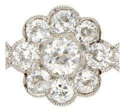 14K Geelgouden broche bezet met ca. 3.00 ct. diamanten.