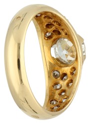 18K Franse geelgouden ring bezet met ca. 0.87 ct. diamanten.