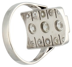 18K Witgouden Art Deco-stijl ring bezet met ca. 0.85 ct. diamant.