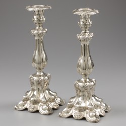 Rococo kandelaars (2), Hugo Böhm, Schwäbisch Gmünd ca. 1890, zilver.