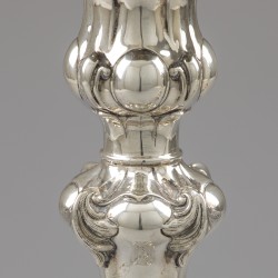 Rococo kandelaars (2), Hugo Böhm, Schwäbisch Gmünd ca. 1890, zilver.