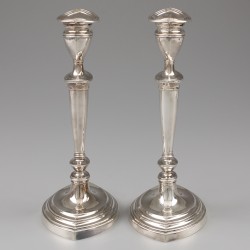 Kandelaars (2), Esmann Juweliers, Utrecht 2009, zilver.