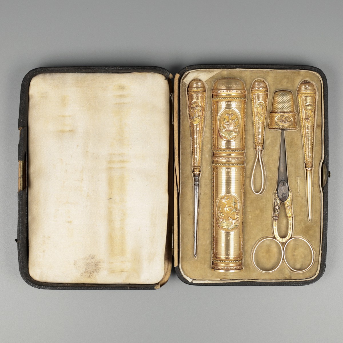 Lodewijk XVI necessaire (6), C.N. Delanoy, Parijs 1784-1787, goud.