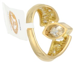 18K Geelgouden IGI-gecertificeerde shoulder ring met Faint Yellow diamant van ca. 1.05 ct.