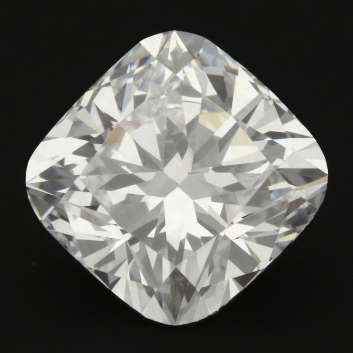 0.40 ct. GIA gecertificeerde natuurlijke diamant.