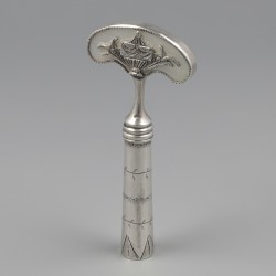 Lodewijk XVI-stijl kurkentrekker, Coenraad Roelof Roelofse, Middelburg / Goes ca. 1815, parelmoer en zilver.