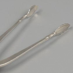 Georg Jensen suikertang, model Blossom, zilver. Ontworpen door Georg Jensen in 1919.