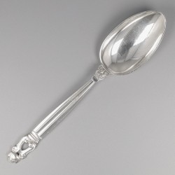 Georg Jensen dinerlepels 'large' (6), model Acorn, zilver. Ontworpen door Johan Rohde in 1915.