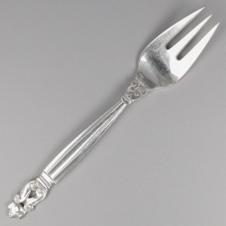 Georg Jensen visvorken (6), model Acorn, zilver. Ontworpen door Johan Rohde in 1915.