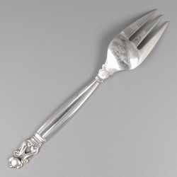 Georg Jensen visvorken (6), model Acorn, zilver. Ontworpen door Johan Rohde in 1915.