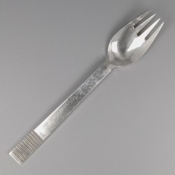 Georg Jensen dinervorken (6), model Parallel, zilver. Ontworpen door Oscar Gundlach Pedersen in 1931.