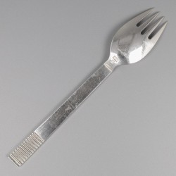 Georg Jensen lunchvorken (6), model Parallel, zilver. Ontworpen door Oscar Gundlach Pedersen in 1931.