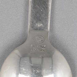 Georg Jensen zoutlepels (2), model Parallel, zilver. Ontworpen door Oscar Gundlach Pedersen in 1931.