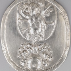 Koningsschild zilver, heer Hennessy, schutterskoning en keizer van het St. Sebastiaangilde voor 1720.