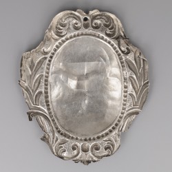 Koningsschild zilver, Mus, schutterskoning schutterij St. Sebastiaan in 1766. Zilversmid Servatius Beckers, Maastricht 1764/66.