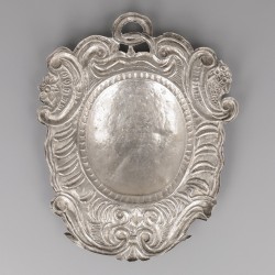 Koningsschild zilver, Joannes Wijnans, schutterskoning St. Jorisgilde in 1784. Zilversmid Egidius Gilissen (1743-1791), Maastricht 1782/84.