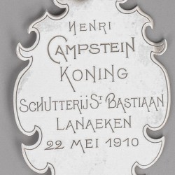 Keizer- / koningsschilden en medaille (6), Schutterij St. Sebastiaan, zilver.