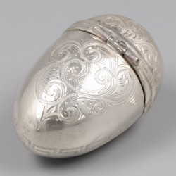 Rozenkransdoosje, Nederland ca 1910, zilver.