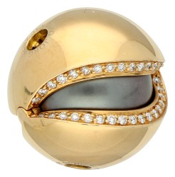 18K Roségouden Jorg Heinz 'Mystery Sphere' bezet met ca. 0.95 ct. diamant en Tahiti parel.