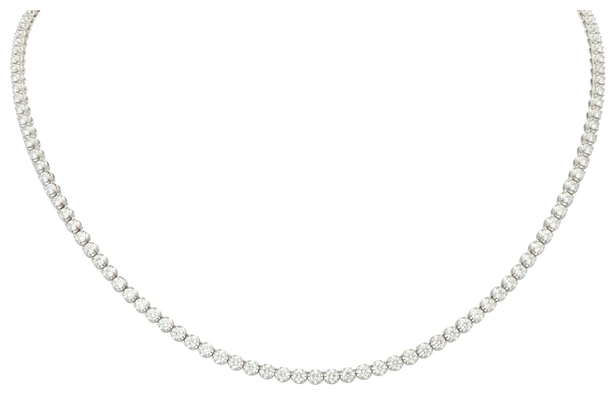 18K Witgouden rivière collier bezet met ca. 4.75 ct. diamant.