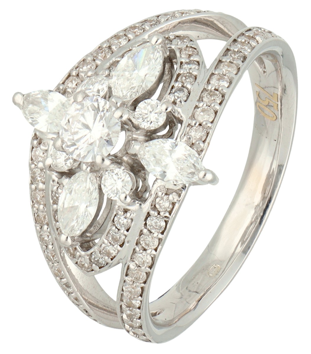 18K Witgouden entourage ring bezet met ca. 1.22 ct. diamanten.