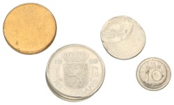 Lot (4) 5 Gulden, Gulden, 25 cent & 10 cent - Misslagen. Juliana & Beatrix. Average XF