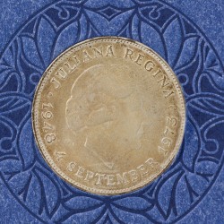 Nederland. Dodewaard. Boek 'Ons Tientje'. Erik van der Kam. 2007.