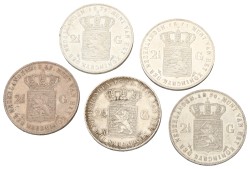 Lot (5) 2½ Gulden. Willem III. Gemiddeld Prachtig.