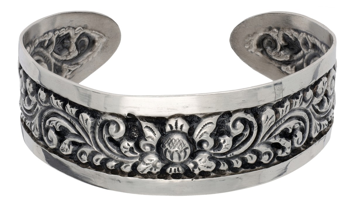 Djokja zilveren cuff armband