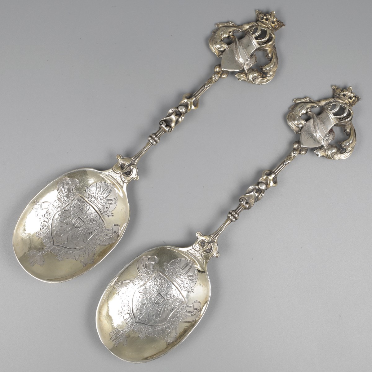 Gelegenheidslepels (2), Duitsland ca. 1900, zilver.