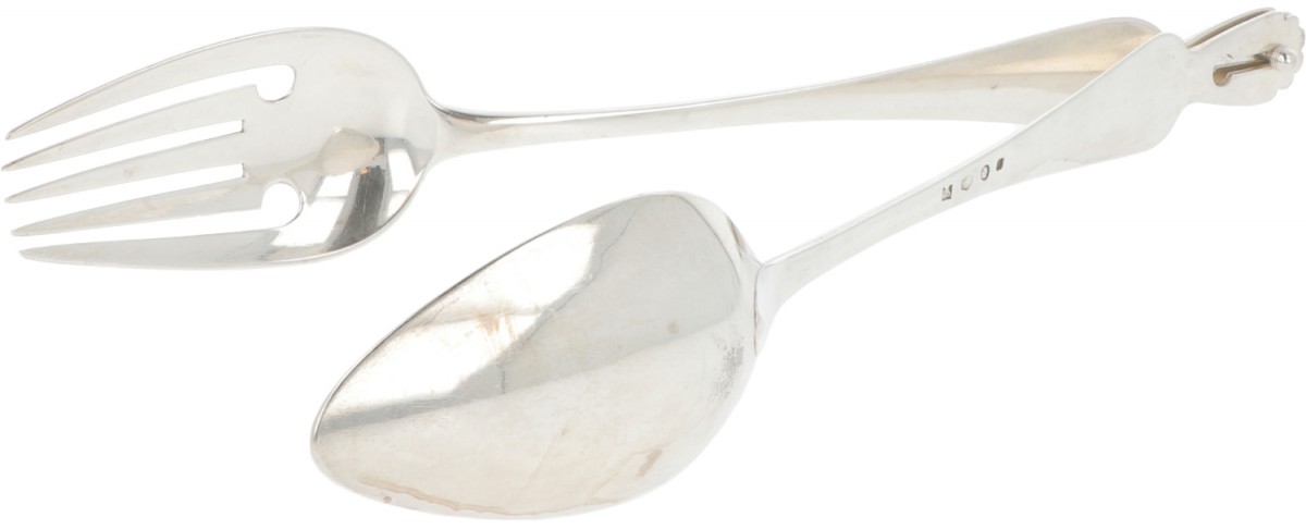 Saladetang zilver.