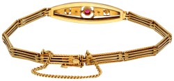 14K Geelgouden vintage armband met 6 zaadparels en synthetische robijn.