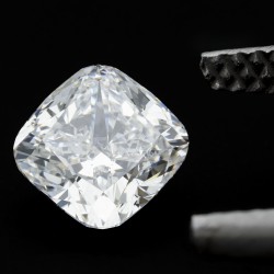 1.02 ct. GIA gecertificeerde natuurlijke diamant.