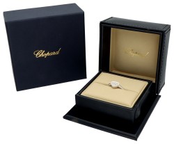 Chopard My Happy Hearts 18K witgouden ring bezet met ca. 0.10 ct. diamant.