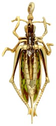 18K bicolor gouden hanger in de voorstelling van een sprinkhaan bezet met diamant en emaille