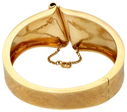 18K geelgouden bangle armband bezet met ca. 0.42 ct. diamant