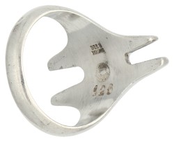 Sterling zilveren no. 126 ring door Deense designer Georg Jensen. 