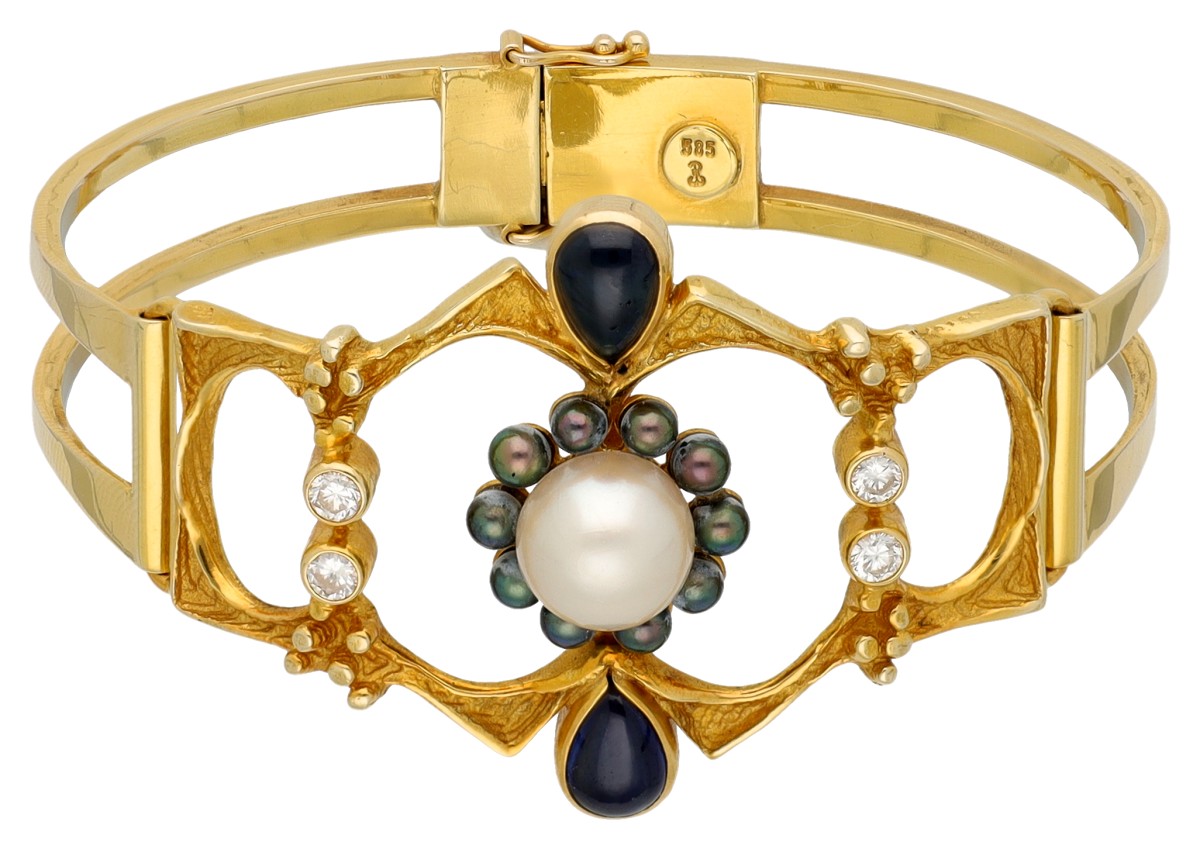 14K geelgouden bangle armband bezet met  cultivé parel, saffieren en diamanten