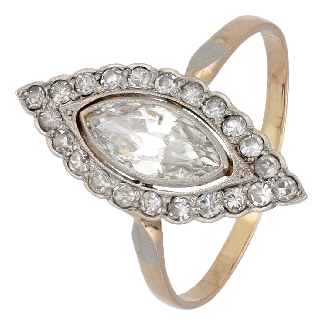 18K geelgouden navette ring bezet met ca. 0.87 ct. diamant.