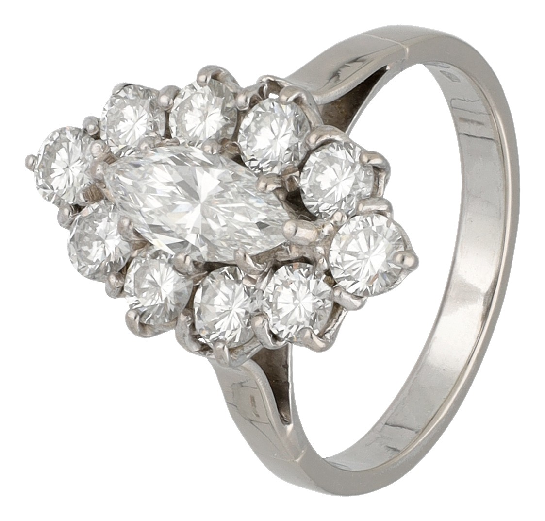 18K witgouden navette ring bezet met ca. 2.01 ct. diamant