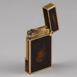 S.T. Dupont ''Gold Dust'' Laque-de-Chine gasaansteker.